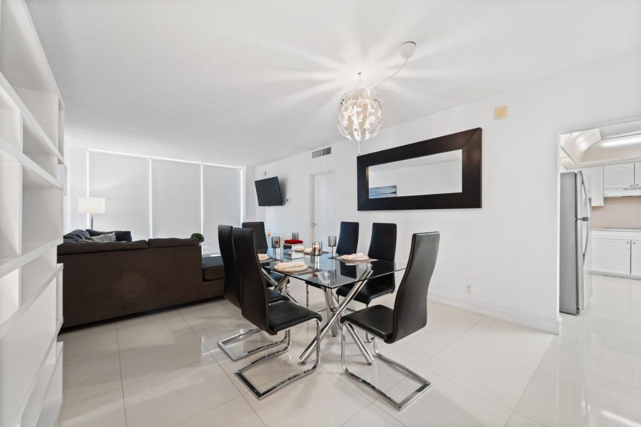 Luxury Beachfront Condo Private Beach Access, Pool & Game Room!!! Hollywood Buitenkant foto