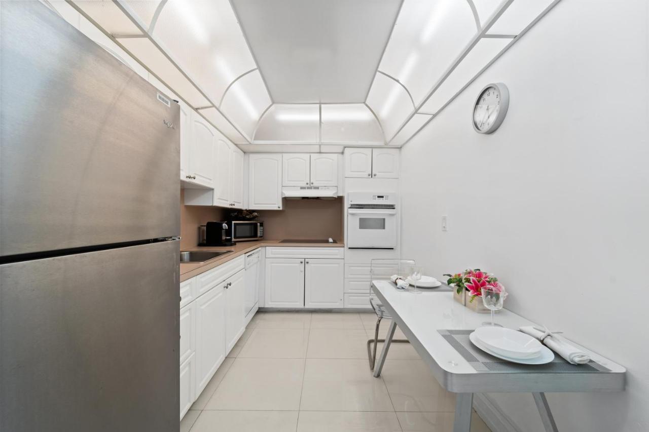 Luxury Beachfront Condo Private Beach Access, Pool & Game Room!!! Hollywood Buitenkant foto