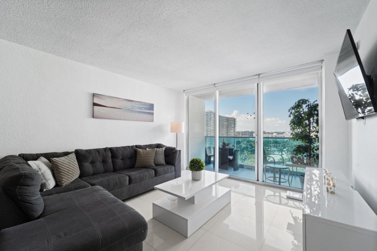 Luxury Beachfront Condo Private Beach Access, Pool & Game Room!!! Hollywood Buitenkant foto