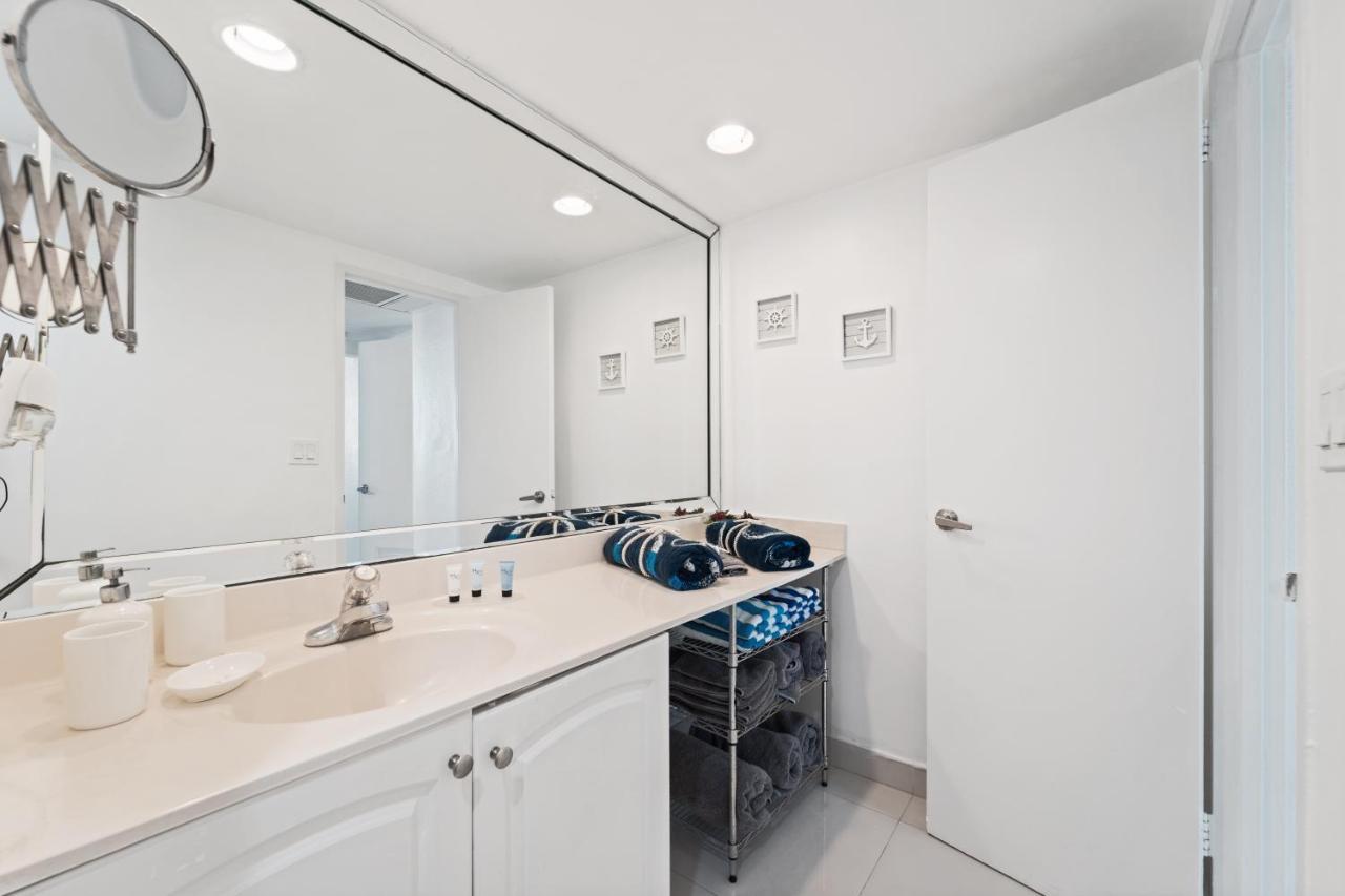 Luxury Beachfront Condo Private Beach Access, Pool & Game Room!!! Hollywood Buitenkant foto