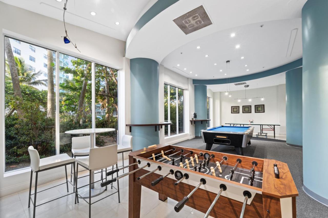 Luxury Beachfront Condo Private Beach Access, Pool & Game Room!!! Hollywood Buitenkant foto