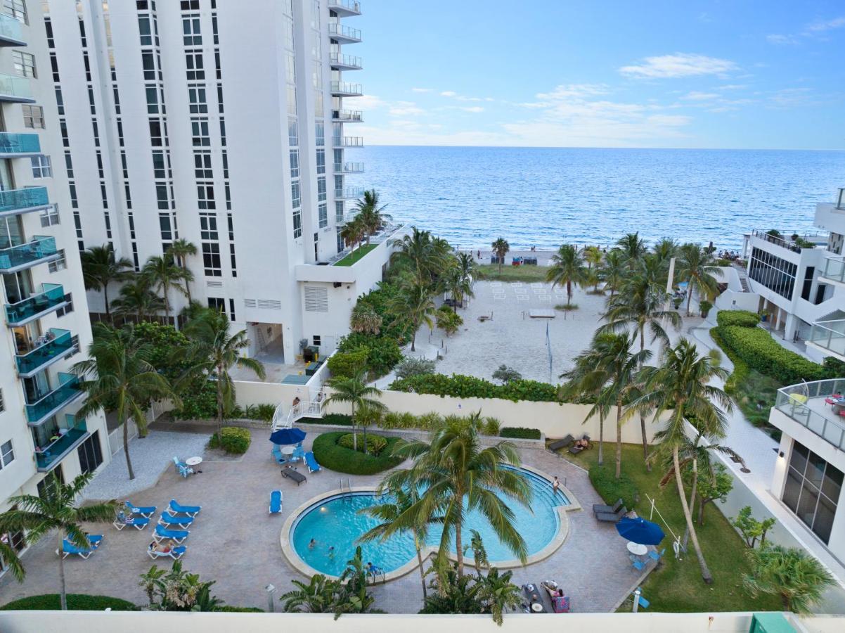 Luxury Beachfront Condo Private Beach Access, Pool & Game Room!!! Hollywood Buitenkant foto